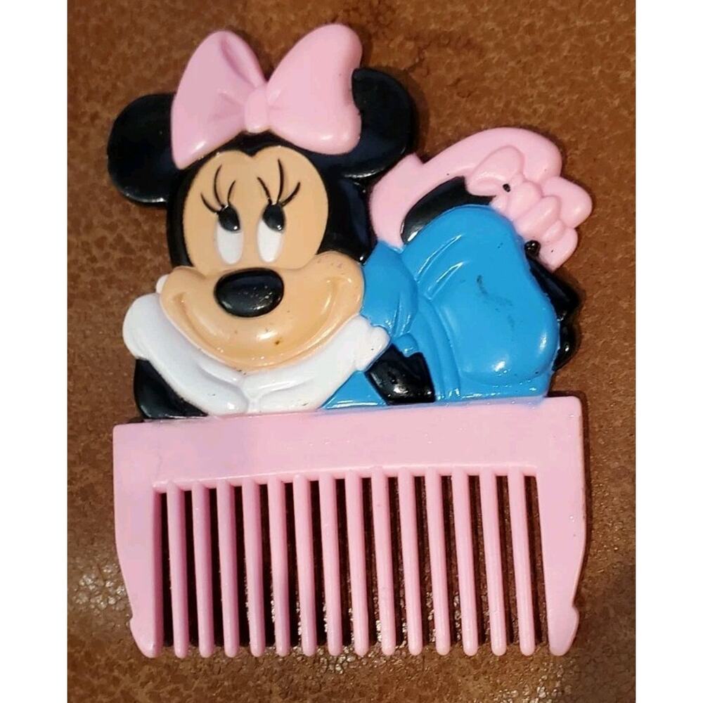3.25 Inch X 2.5 Inch Walt Disney Productions Minnie Mouse Hair Comb Collectible
